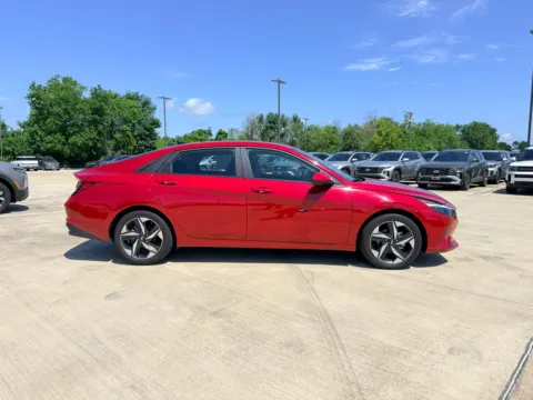 More photos of 2023 Hyundai Elantra SEL at Dallas Direct Auto, TX