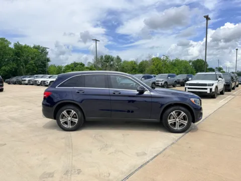 More photos of 2016 Mercedes-Benz GLC 300 at Dallas Direct Auto, TX