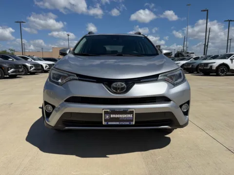 Photos of 2018 Toyota RAV4 Limited for sale in Irving, TX at Dallas Direct Auto