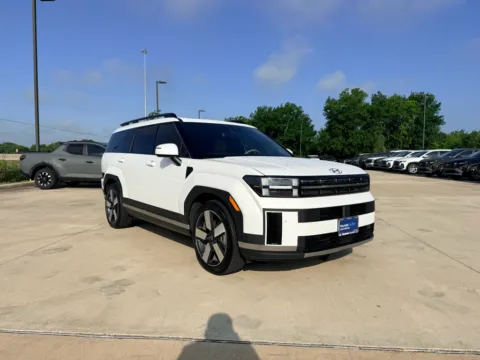 Photos of 2025 Hyundai Santa Fe Limited for sale in Irving, TX at Dallas Direct Auto