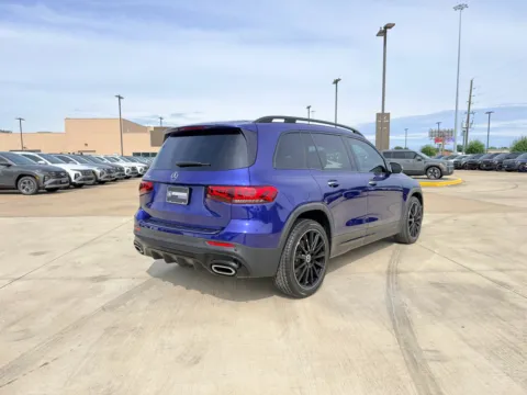 More photos of 2021 Mercedes-Benz GLB 250 at Dallas Direct Auto, TX