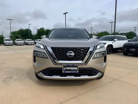 Photos of 2023 Nissan Rogue Platinum for sale in Irving, TX at Dallas Direct Auto