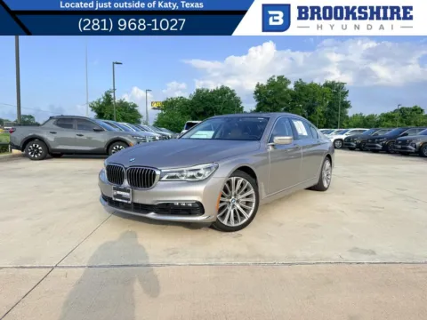 Silver 2018 BMW 7 series 750i for sale in Irving, TX