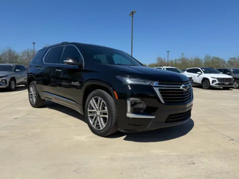 Another view of 2024 Chevrolet Traverse Limited High Country for sale in Irving, TX at Dallas Direct Auto
