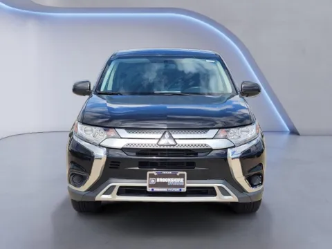 Photos of 2020 Mitsubishi Outlander ES for sale in Irving, TX at Dallas Direct Auto