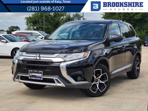 Black 2020 Mitsubishi Outlander ES for sale in Irving, TX