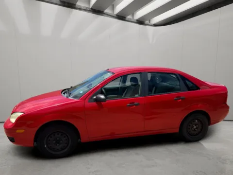 More photos of 2006 Ford Focus at Dallas Direct Auto, TX