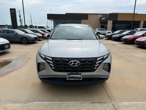 Photos of 2024 Hyundai Tucson SEL for sale in Irving, TX at Dallas Direct Auto