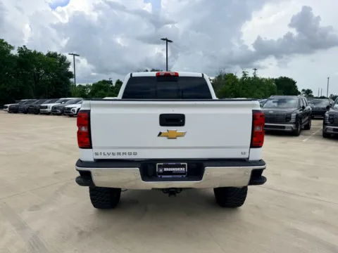 More photos of 2018 Chevrolet Silverado LT at Dallas Direct Auto, TX