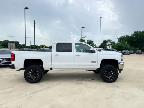 More photos of 2018 Chevrolet Silverado LT at Dallas Direct Auto, TX