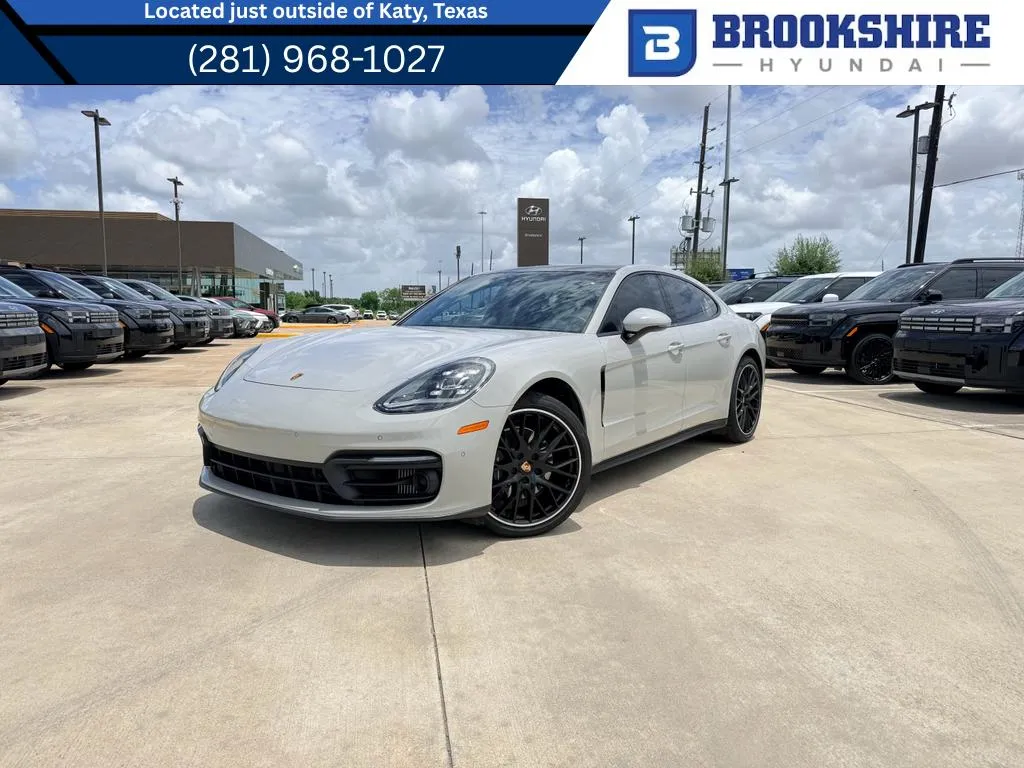 Black 2023 Porsche Panamera 4 for sale in Irving, TX