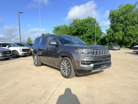 Another view of 2022 Jeep Grand Wagoneer Series II for sale in Irving, TX at Dallas Direct Auto