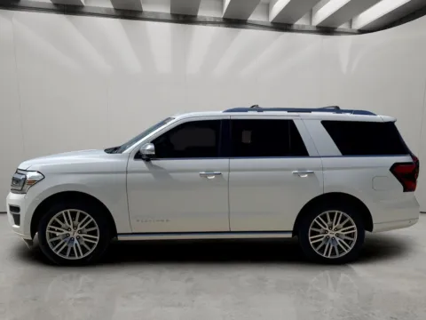 Photos of 2022 Ford Expedition Platinum for sale in Irving, TX at Dallas Direct Auto