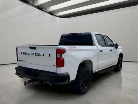 More photos of 2021 Chevrolet Silverado LT Trail Boss at Dallas Direct Auto, TX