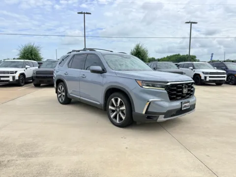 Another view of 2023 Honda Pilot Touring for sale in Irving, TX at Dallas Direct Auto