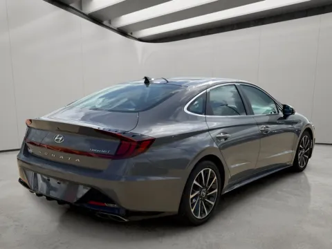 More photos of 2022 Hyundai Sonata Limited at Dallas Direct Auto, TX