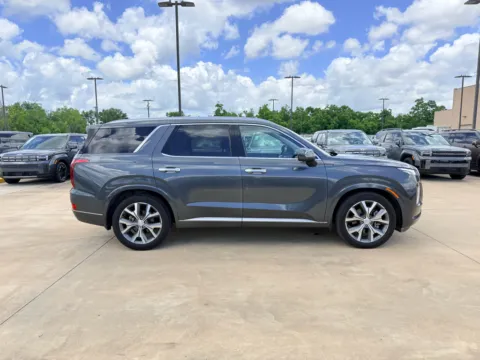 More photos of 2022 Hyundai Palisade Limited at Dallas Direct Auto, TX
