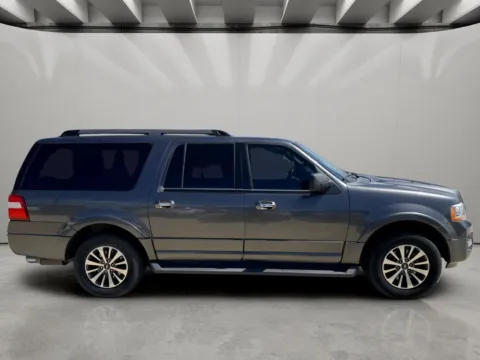 More photos of 2017 Ford Expedition EL XLT at Dallas Direct Auto, TX