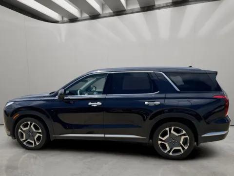 Photos of 2024 Hyundai Palisade Limited for sale in Irving, TX at Dallas Direct Auto