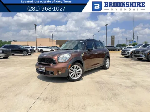 Brown 2013 MINI Countryman S for sale in Irving, TX