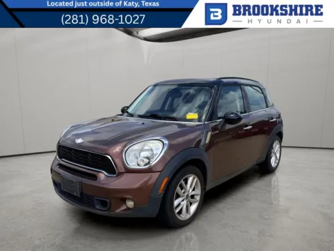 Brown 2013 MINI Countryman S for sale in Irving, TX