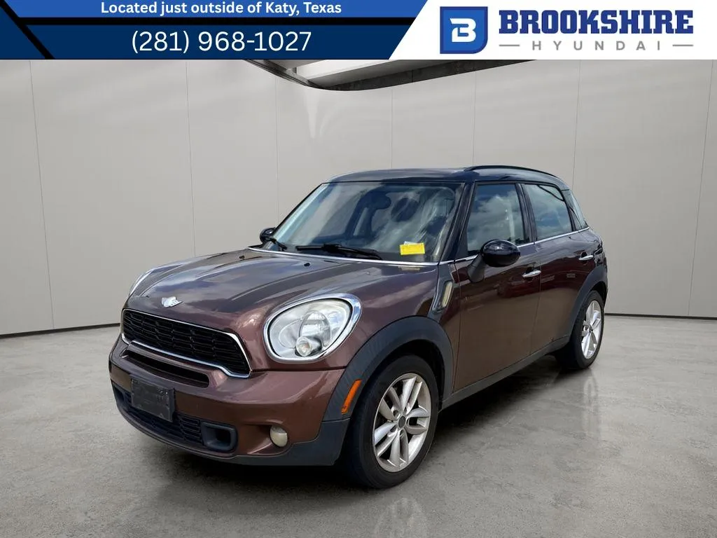 Brown 2013 MINI Countryman S for sale in Irving, TX