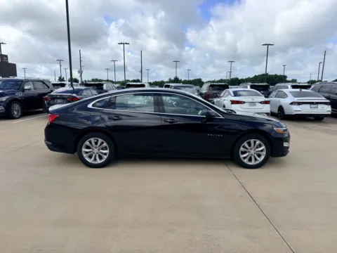 More photos of 2023 Chevrolet Malibu LT at Dallas Direct Auto, TX