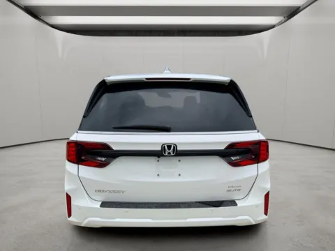 More photos of 2026 Honda Odyssey Elite at Dallas Direct Auto, TX