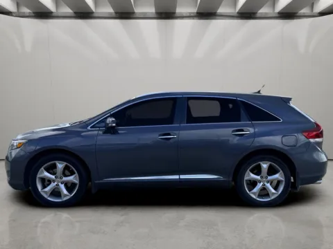 Photos of 2013 Toyota Venza Limited for sale in Irving, TX at Dallas Direct Auto