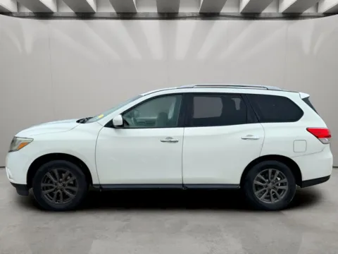 Another view of 2013 Nissan Pathfinder SV for sale in Irving, TX at Dallas Direct Auto