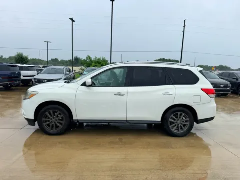 Another view of 2013 Nissan Pathfinder SV for sale in Irving, TX at Dallas Direct Auto