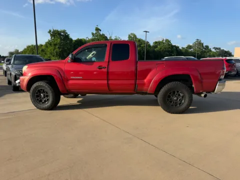 Photos of 2010 Toyota Tacoma for sale in Irving, TX at Dallas Direct Auto