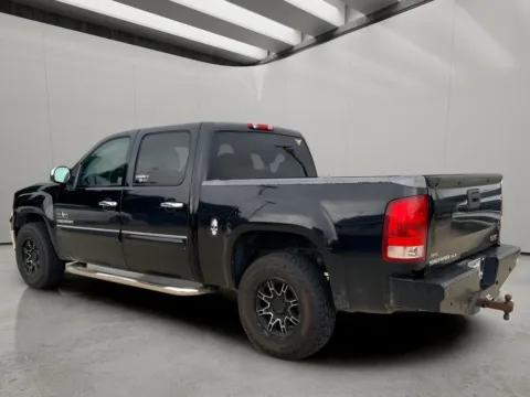 More photos of 2010 GMC Sierra SLE at Dallas Direct Auto, TX