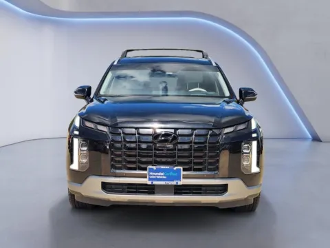 Photos of 2024 Hyundai Palisade Limited for sale in Irving, TX at Dallas Direct Auto