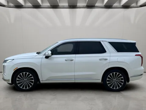 Photos of 2025 Hyundai Palisade Calligraphy for sale in Irving, TX at Dallas Direct Auto