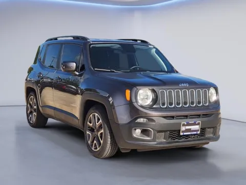 More photos of 2018 Jeep Renegade Latitude at Dallas Direct Auto, TX