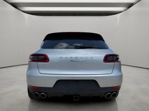 More photos of 2018 Porsche Macan S at Dallas Direct Auto, TX