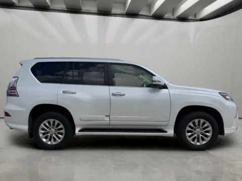 More photos of 2019 Lexus GX 460 Premium at Dallas Direct Auto, TX
