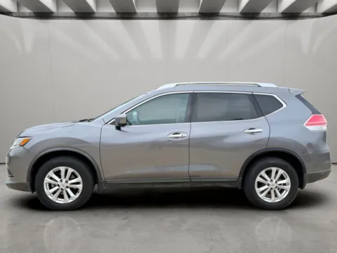 Photos of 2016 Nissan Rogue SV for sale in Irving, TX at Dallas Direct Auto