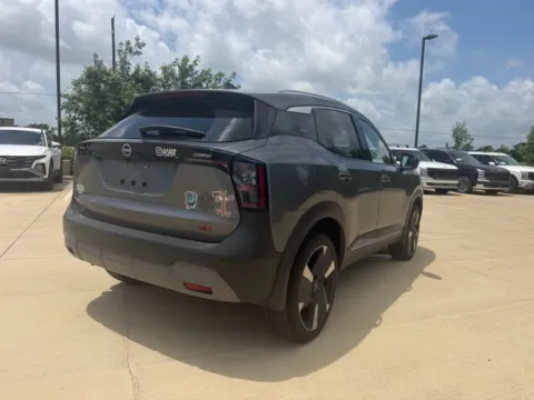 More photos of 2025 Nissan Kicks SR at Dallas Direct Auto, TX