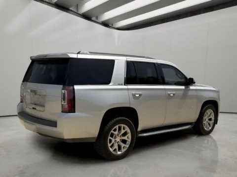More photos of 2017 GMC Yukon SLE at Dallas Direct Auto, TX