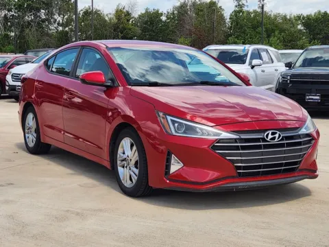 More photos of 2020 Hyundai Elantra SEL at Dallas Direct Auto, TX