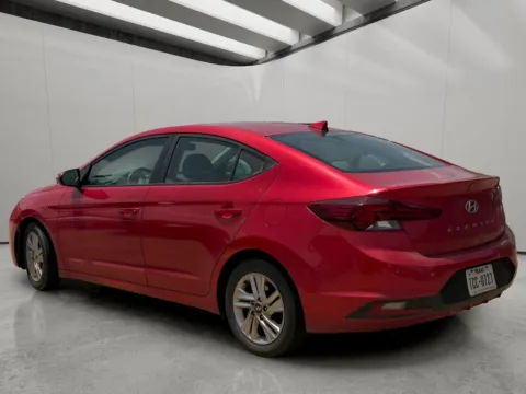 More photos of 2020 Hyundai Elantra SEL at Dallas Direct Auto, TX