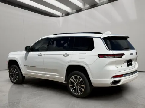 Another view of 2023 Jeep Grand Cherokee L Overland for sale in Irving, TX at Dallas Direct Auto