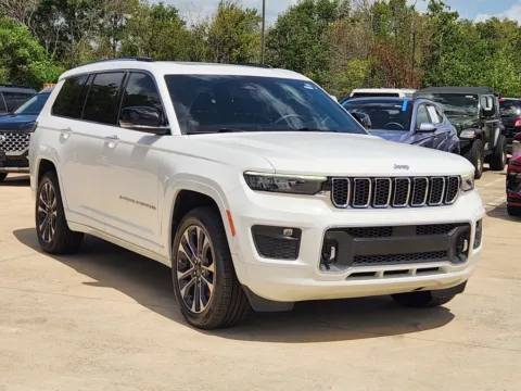 Another view of 2023 Jeep Grand Cherokee L Overland for sale in Irving, TX at Dallas Direct Auto