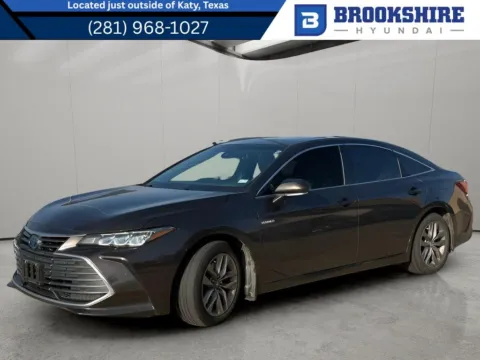 Brown 2020 Toyota Avalon Hybrid XLE for sale in Irving, TX