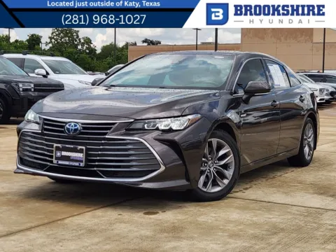 Brown 2020 Toyota Avalon Hybrid XLE for sale in Irving, TX