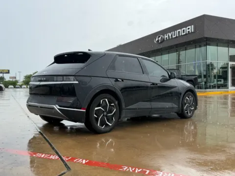 More photos of 2023 Hyundai IONIQ 5 SEL at Dallas Direct Auto, TX