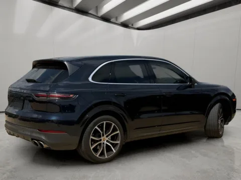 More photos of 2020 Porsche Cayenne S at Dallas Direct Auto, TX