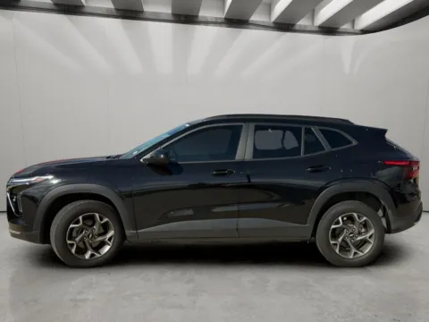 Photos of 2025 Chevrolet Trax LT for sale in Irving, TX at Dallas Direct Auto